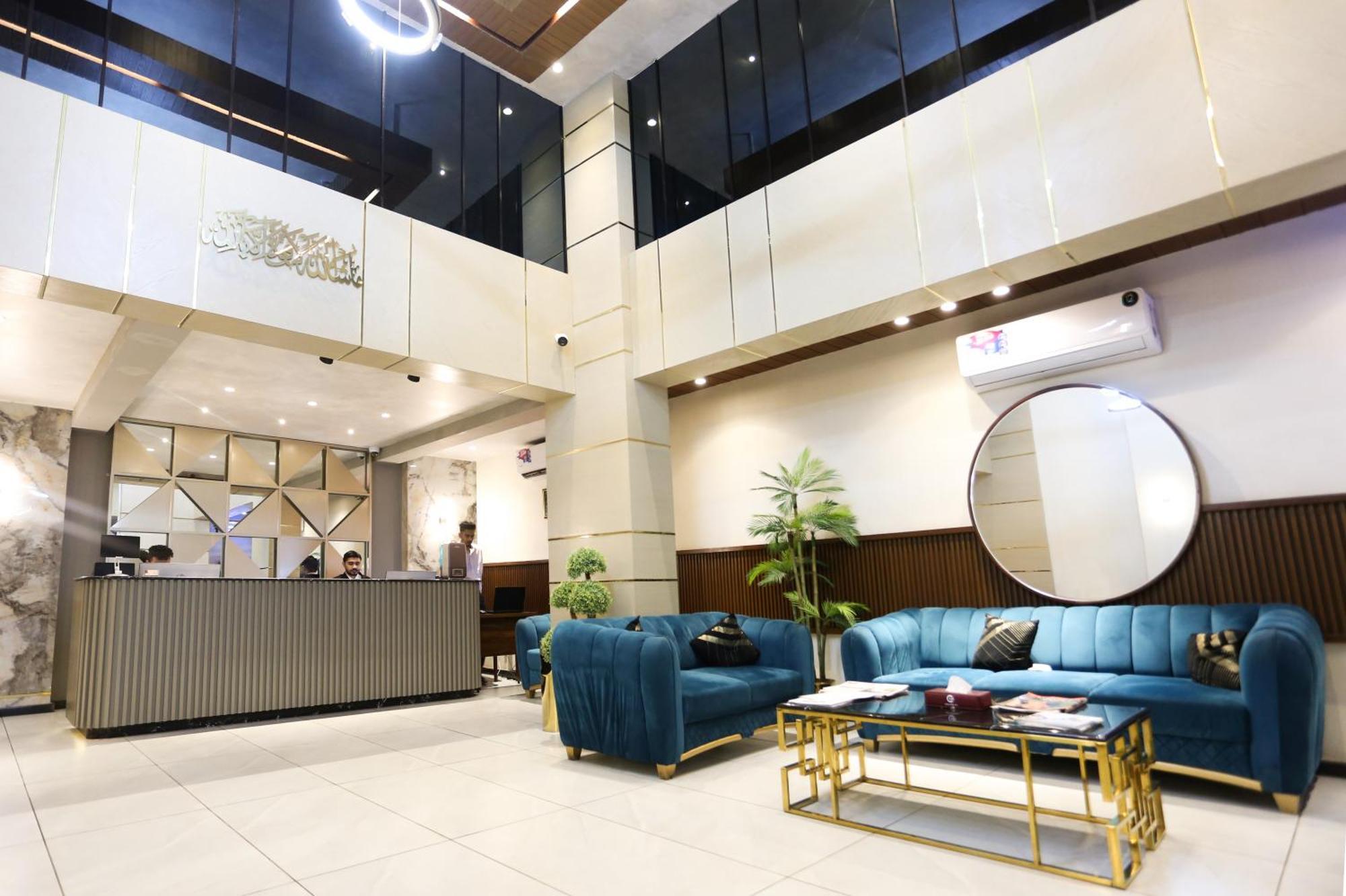 Hotel Pearl Inn Karachi Buitenkant foto